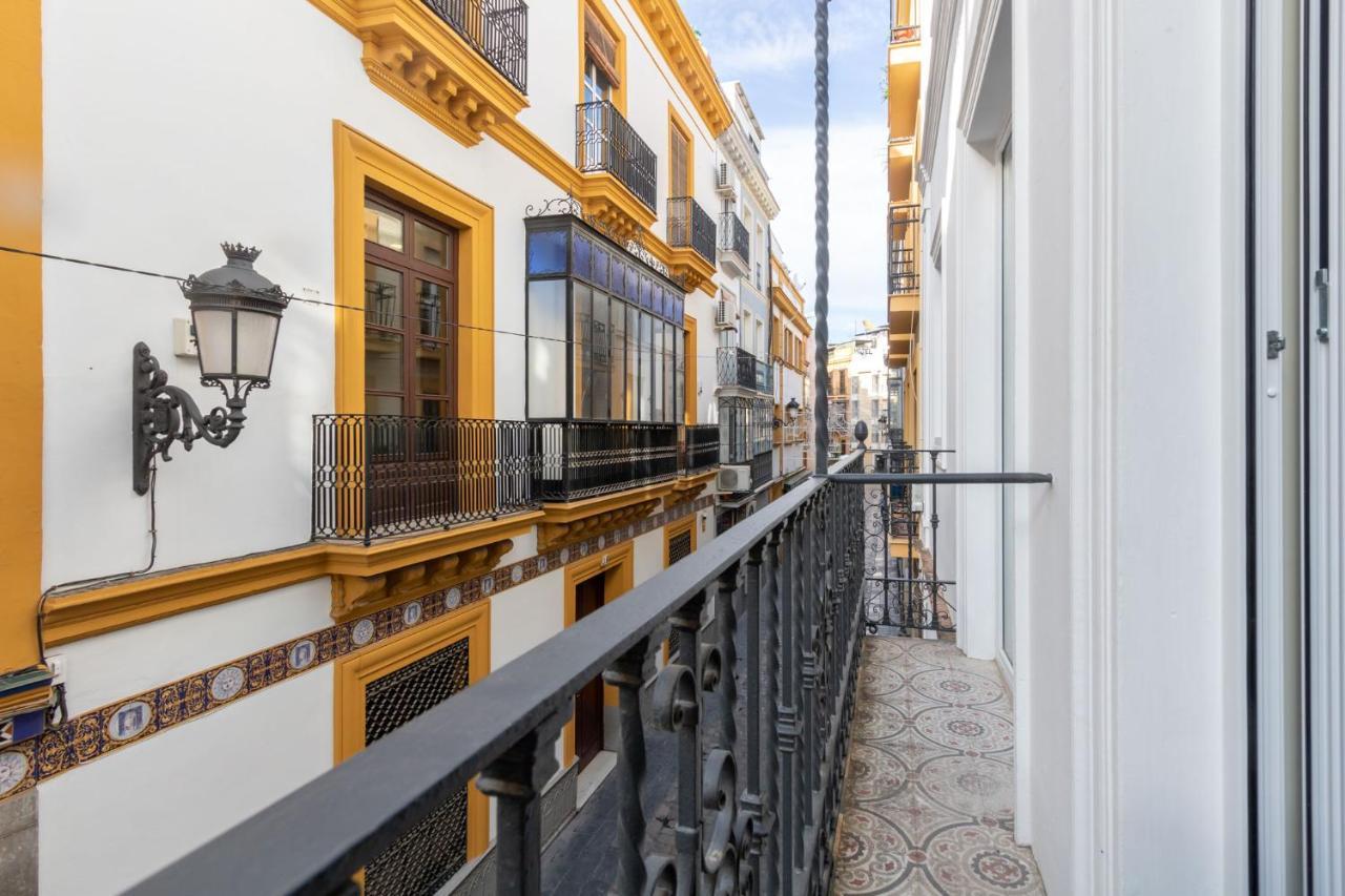Harinas Central Apartments By Valcambre Seville Exterior photo